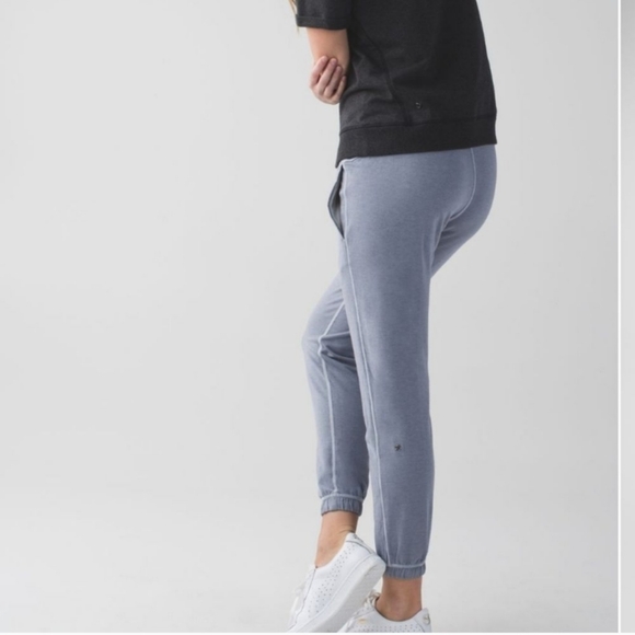 Lululemon 💎 - Picture 2 of 12